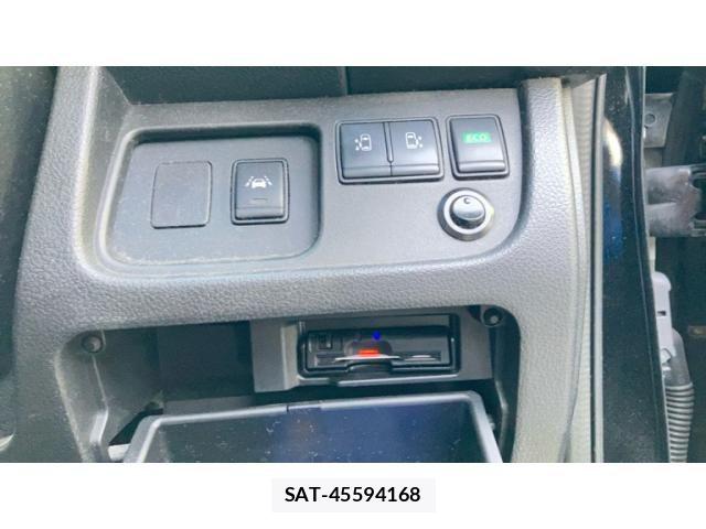Nissan SERENA 2014-04 7619963-12