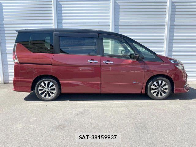 Nissan SERENA 2017-08 7619916-18