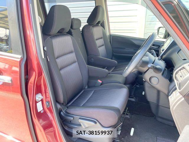 Nissan SERENA 2017-08 7619916-8