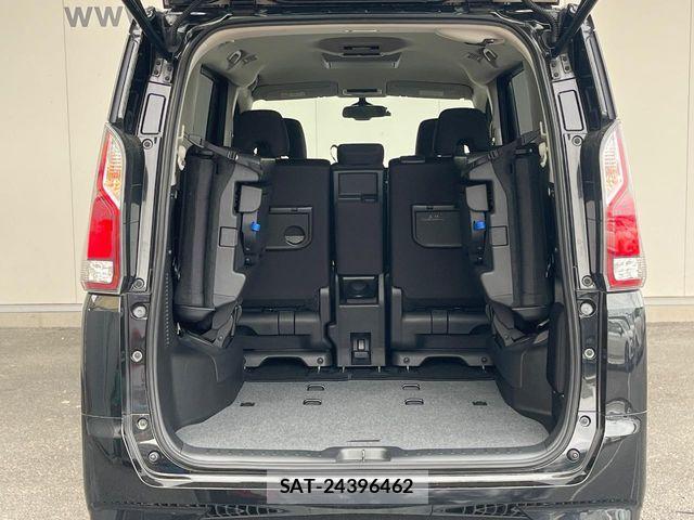 Nissan SERENA 2017-09 7619912-11