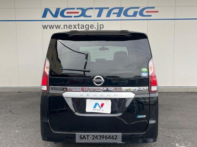 Nissan SERENA 2017-09 7619912-15