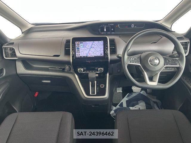 Nissan SERENA 2017-09 7619912-1