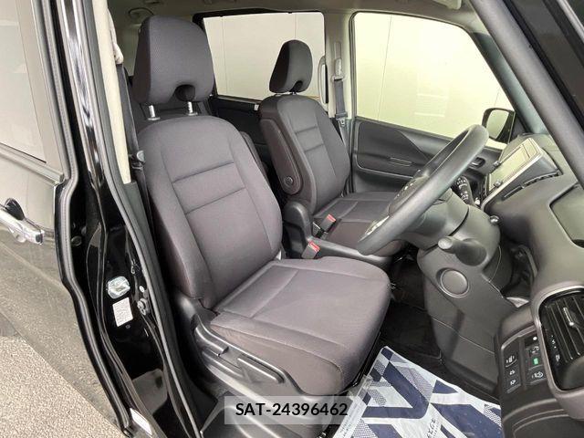 Nissan SERENA 2017-09 7619912-8