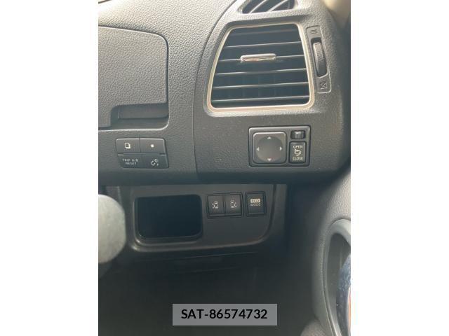 Nissan SERENA 2013-09 7619948-15