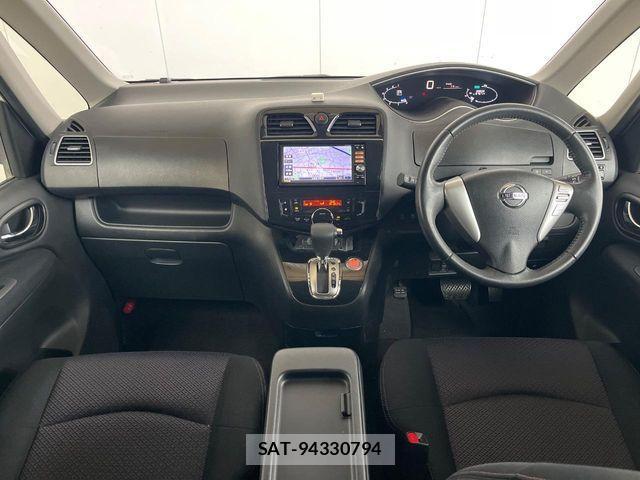 Nissan SERENA 2013-11 7619927-1