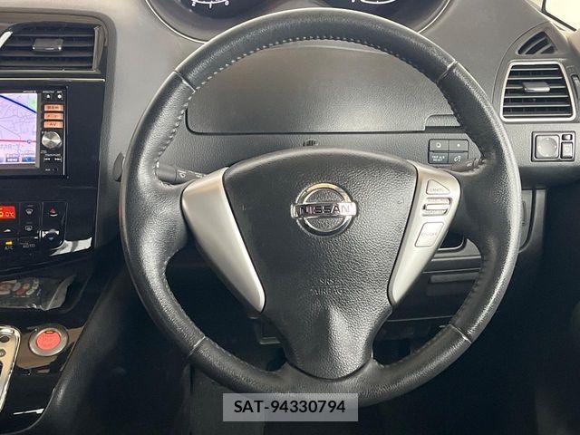 Nissan SERENA 2013-11 7619927-7