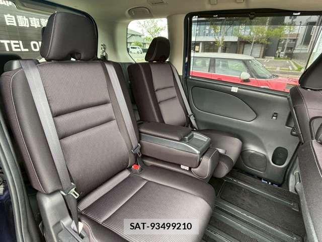 Nissan SERENA 2017-09 7619917-11