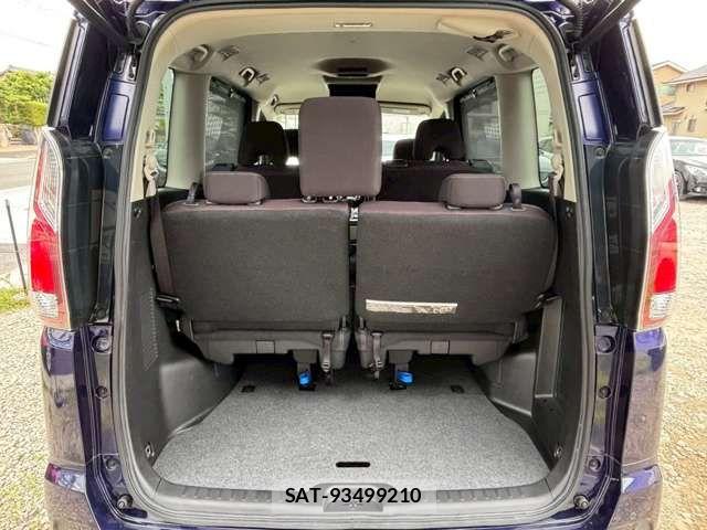 Nissan SERENA 2017-09 7619917-13