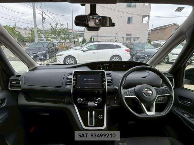 Nissan SERENA 2017-09 7619917-3