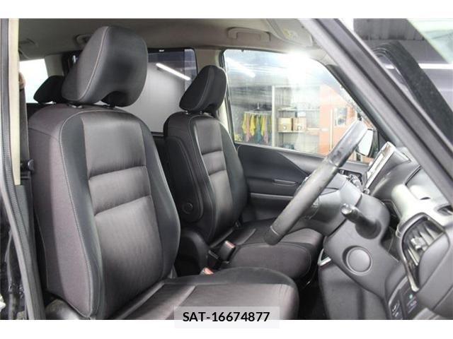 Nissan SERENA 2016-09 7619923-26