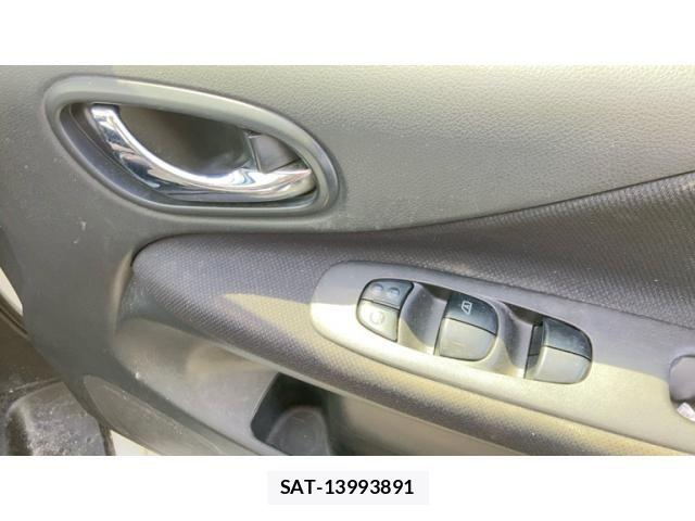 Nissan SERENA 2012-10 7619964-14