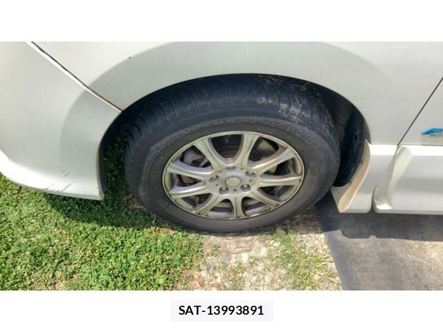 Nissan SERENA 2012-10 7619964-2