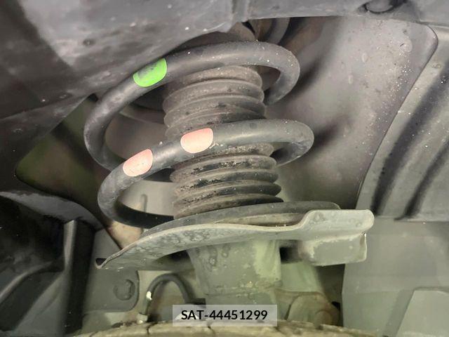 Nissan SERENA 2020-02 7619889-19