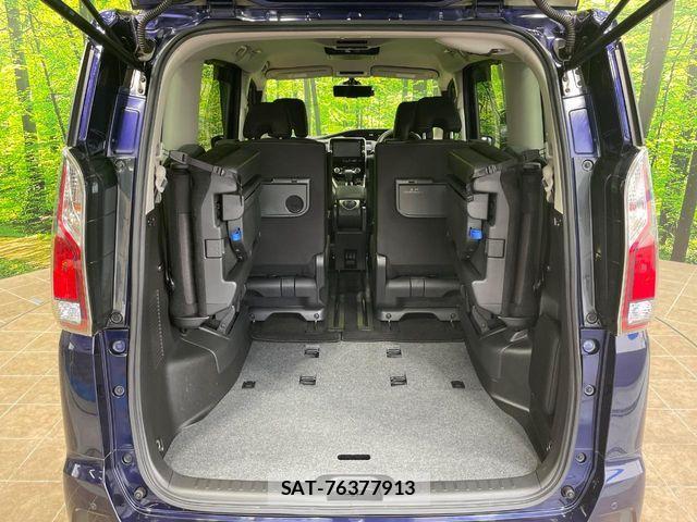 Nissan SERENA 2017-05 7619919-10