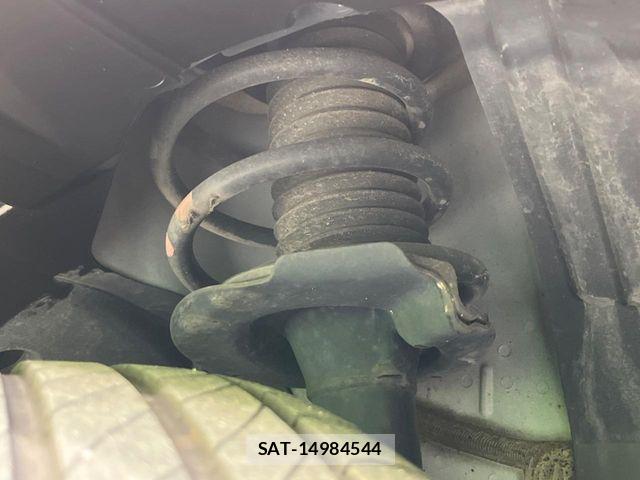 Nissan SERENA 2019-06 7619910-19