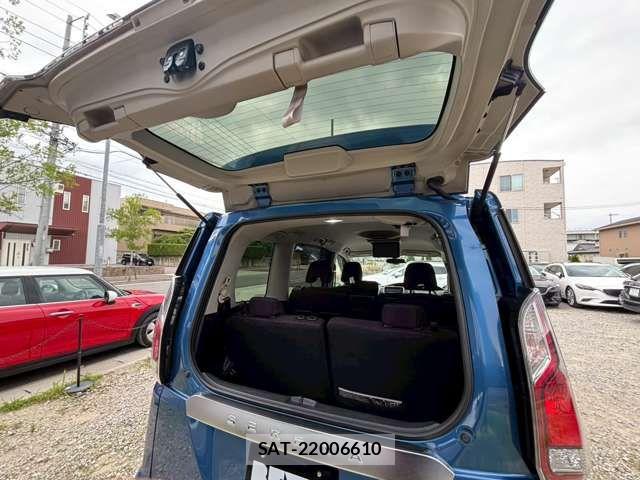 Nissan SERENA 2017-06 7619929-14