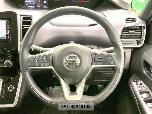 Nissan SERENA 2017-07 7619915-11
