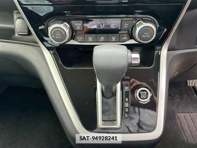 Nissan SERENA 2019-05 7728444-25