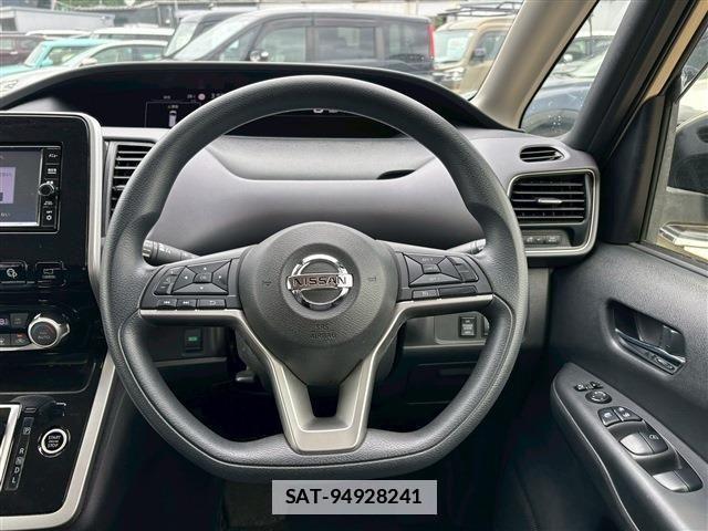 Nissan SERENA 2019-05 7728444-26
