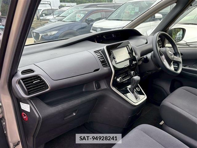 Nissan SERENA 2019-05 7728444-3