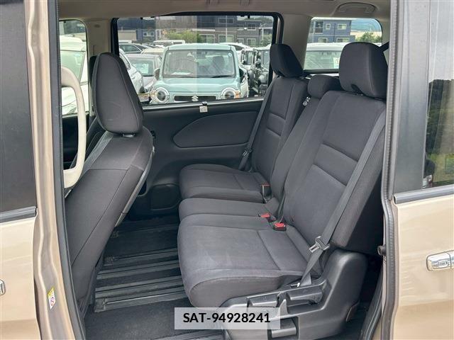 Nissan SERENA 2019-05 7728444-5