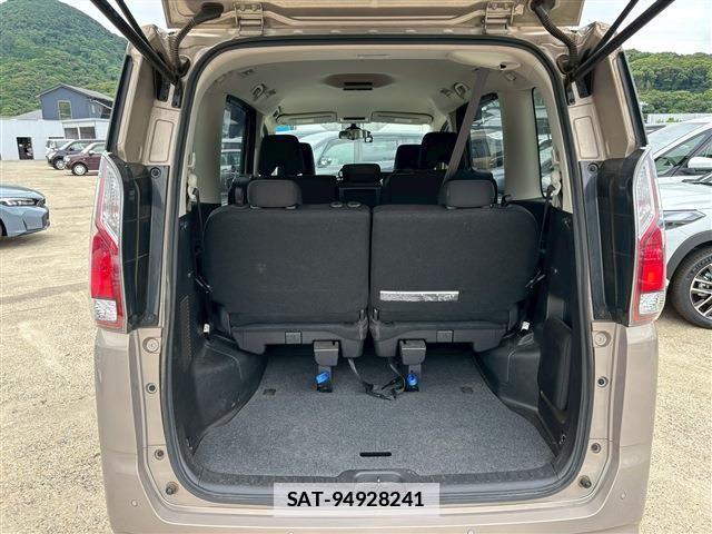 Nissan SERENA 2019-05 7728444-7