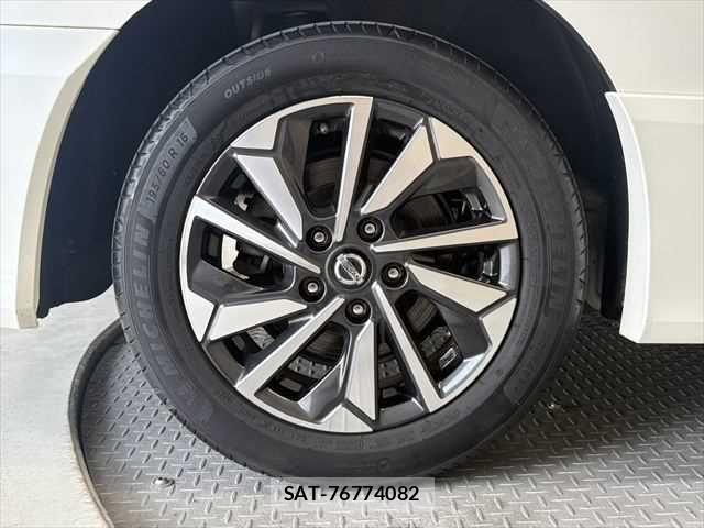 Nissan SERENA 2020-09 7728429-24