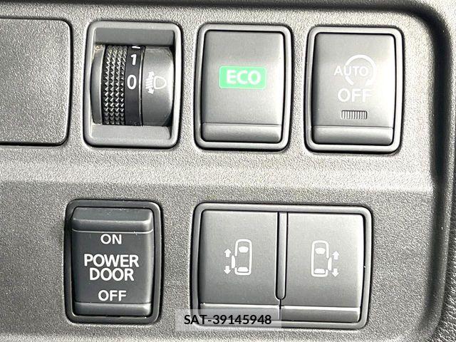 Nissan SERENA 2017-05 7728441-4