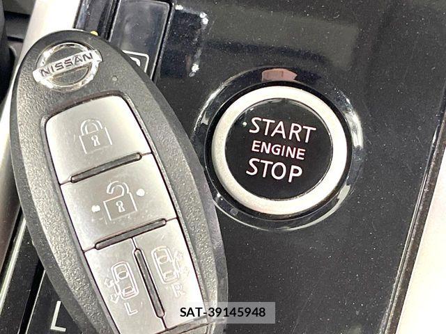 Nissan SERENA 2017-05 7728441-7