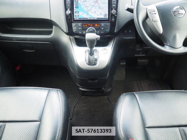 Nissan SERENA 2015-07 7728501-18