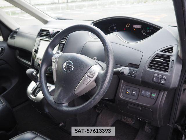 Nissan SERENA 2015-07 7728501-1