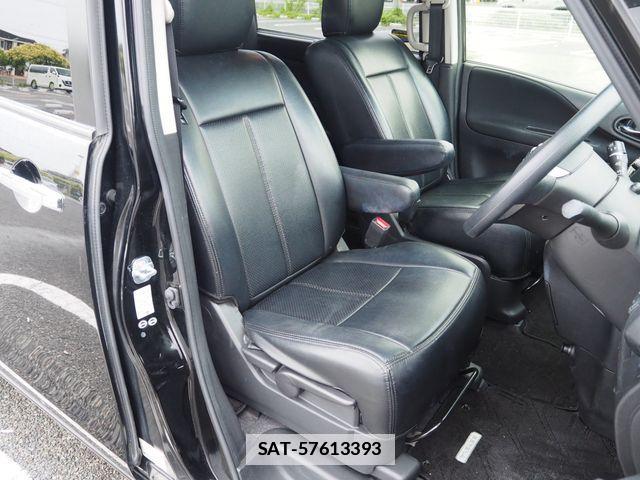 Nissan SERENA 2015-07 7728501-19