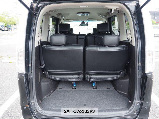 Nissan SERENA 2015-07 7728501-24