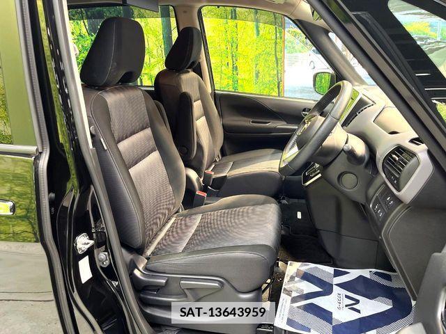 Nissan SERENA 2022-07 7728421-7