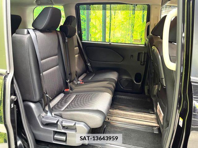 Nissan SERENA 2022-07 7728421-8