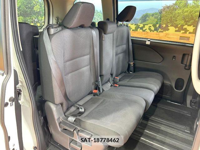 Nissan SERENA 2018-07 7728440-8