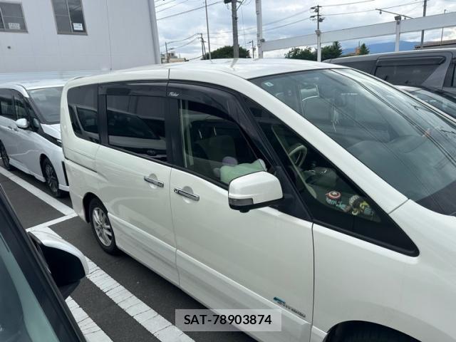 Nissan SERENA 2013-05 7789010-2