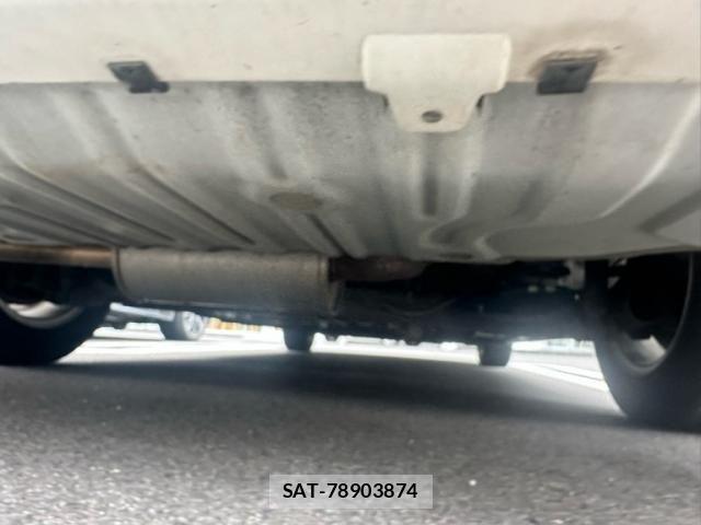Nissan SERENA 2013-05 7789010-5