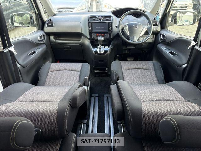 Nissan SERENA 2015-10 7879386-5