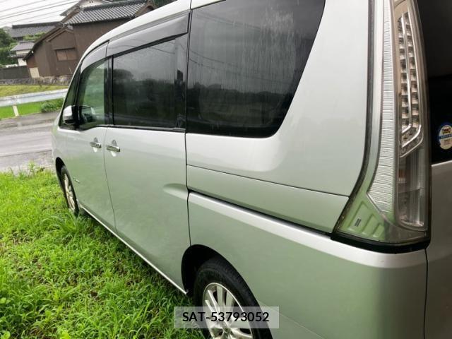 Nissan SERENA 2013-06 7879392-7