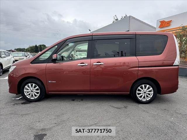 Nissan SERENA 2014-03 7879371-11