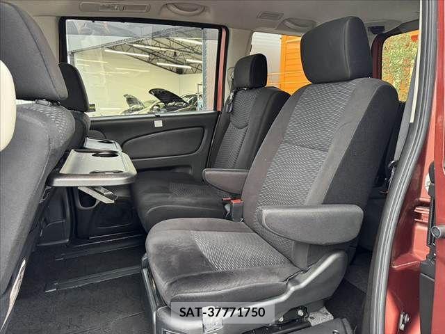 Nissan SERENA 2014-03 7879371-18
