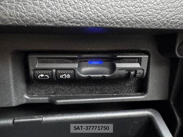 Nissan SERENA 2014-03 7879371-4