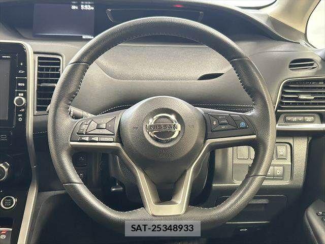 Nissan SERENA 2016-10 7879364-13