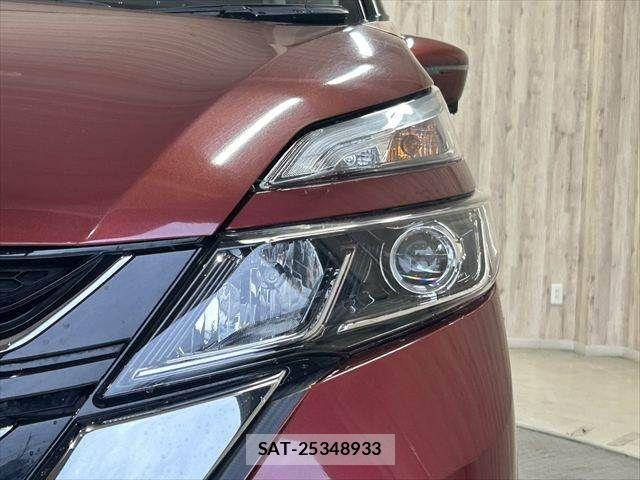 Nissan SERENA 2016-10 7879364-24