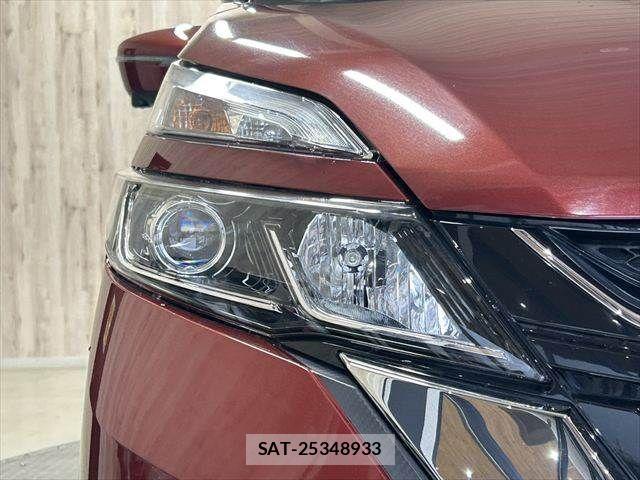 Nissan SERENA 2016-10 7879364-25