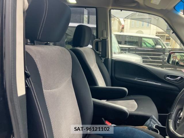 Nissan SERENA 2015-09 7879378-10