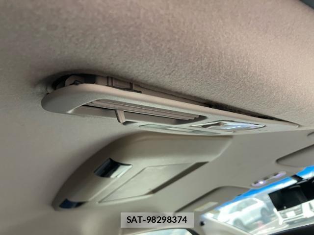 Nissan SERENA 2015-10 7879391-15