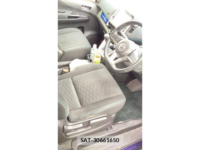 Nissan SERENA 2016-08 7879379-12