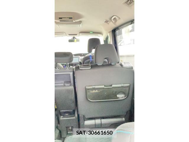 Nissan SERENA 2016-08 7879379-15